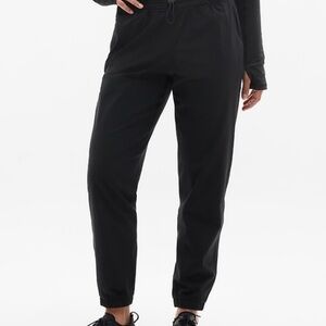 Athleta crosstrain jogger black NWT!
